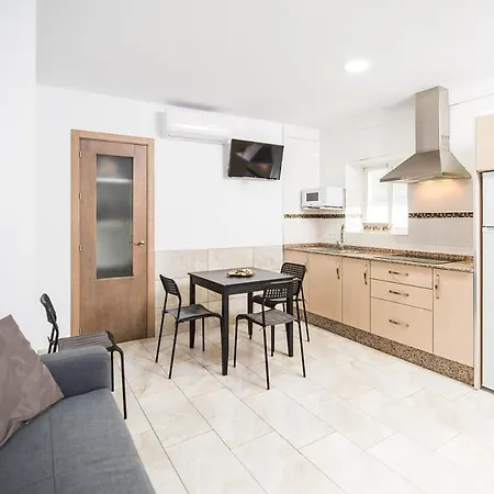 Apartament Chiclana 1 *